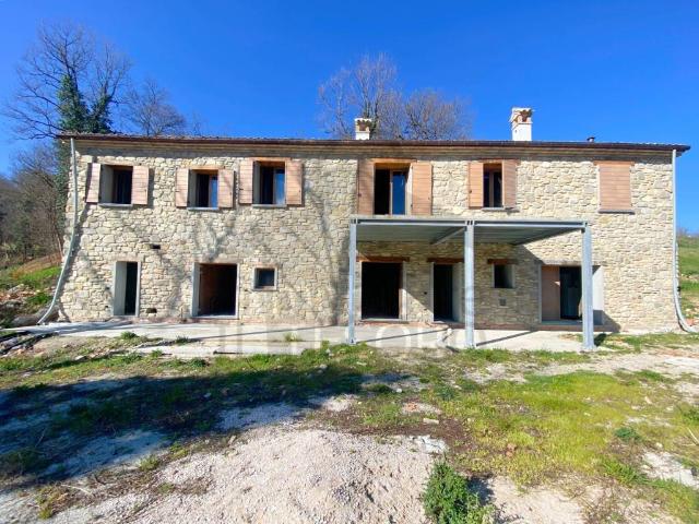 Rustico in vendita a Unione di comuni Valmarecchia, San Leo