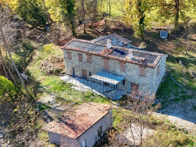 Rustico in vendita a Unione di comuni Valmarecchia, San Leo