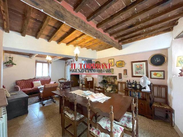 Rustico in vendita a Piteglio, Toscana