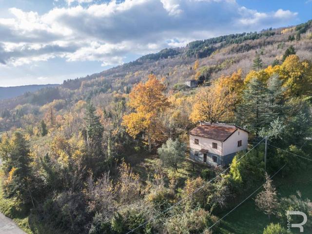 Rustico in vendita a Piteglio, Toscana