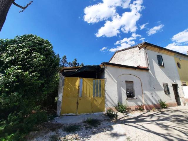 Rustico in vendita a San Mauro Pascoli, Reggio Emilia