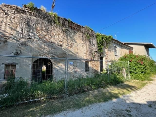 Rustico in vendita a San Mauro Pascoli, Reggio Emilia