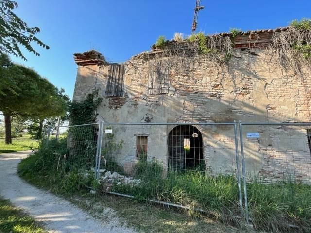 Rustico in vendita a San Mauro Pascoli, Reggio Emilia