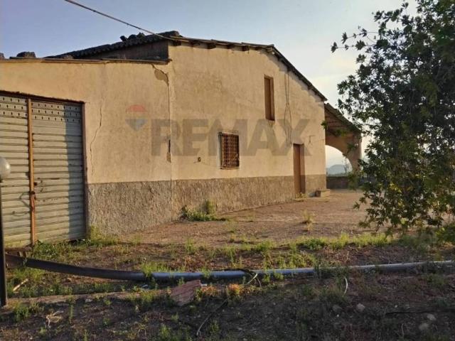 Rustico in vendita a San Michele Di Ganzaria, Sicilia