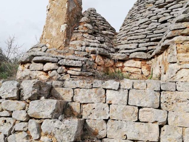 Rustico in vendita a San Michele Salentino, Brindisi