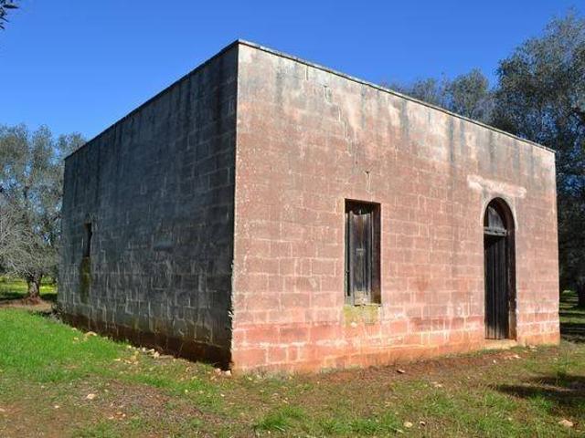 Rustico in vendita a San Michele Salentino, Brindisi