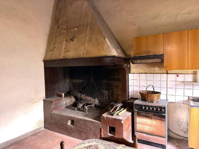 Rustico in vendita a La Scala, San Miniato