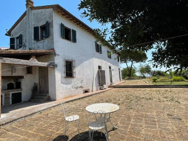 Rustico in vendita a Calenzano Secondo, San Miniato