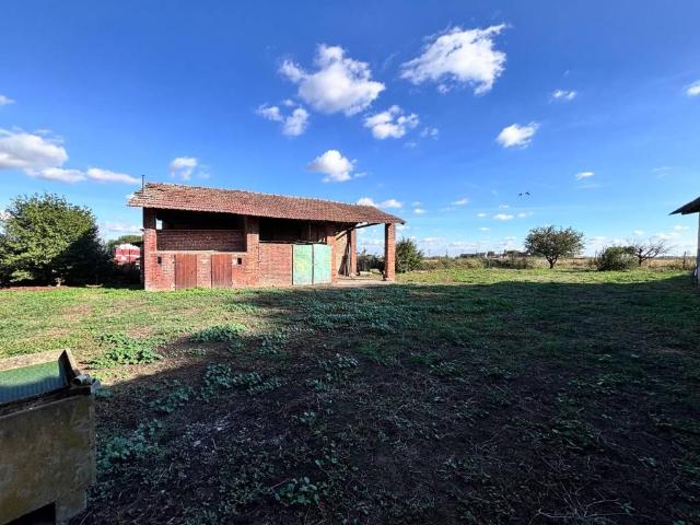 Rustico in vendita a San Nazzaro Sesia, Novara