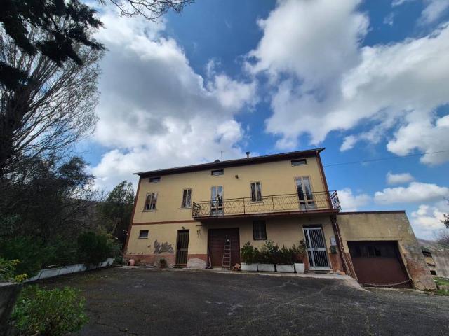 Rustico in vendita a Marche, Ancona