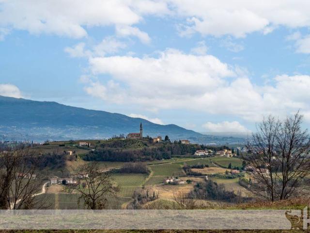 Rustico in vendita a San Pietro di Feletto, San Pietro Di Feletto