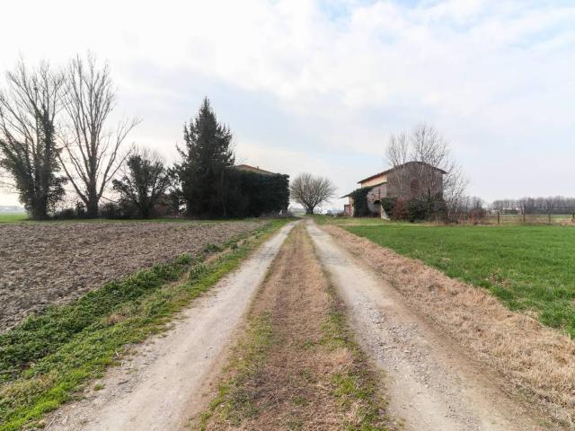 Rustico in vendita a Unione Reno Galliera, San Pietro In Casale