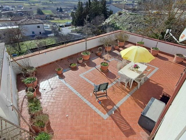 Villa Indipendente in vendita a San Pio Delle Camere, Abruzzo