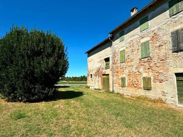 Rustico in vendita a San Secondo Parmense, Reggio Emilia