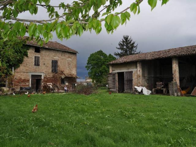 Rustico in vendita a San Secondo Parmense, Reggio Emilia