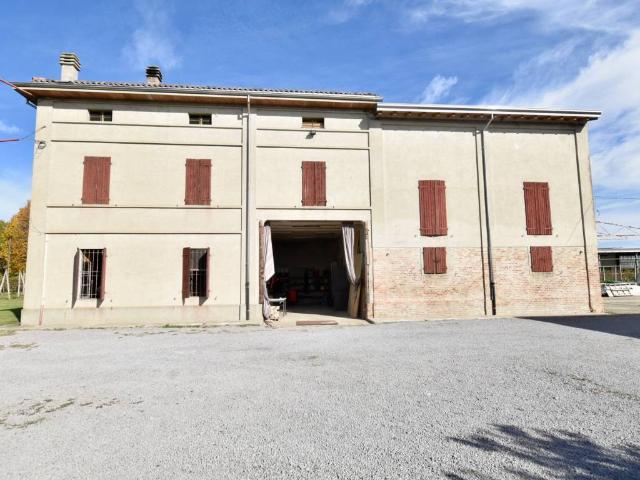 Rustico in vendita a San Secondo Parmense, Reggio Emilia