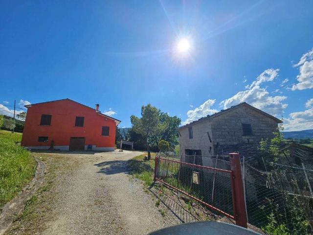 Rustico in vendita a Le Casette, Marche