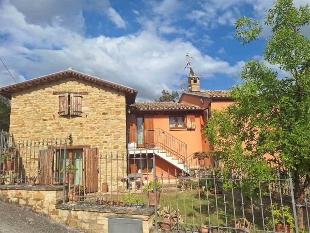 Rustico in vendita a Marche, Macerata