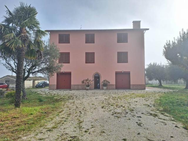 Rustico in vendita a Marche, Macerata