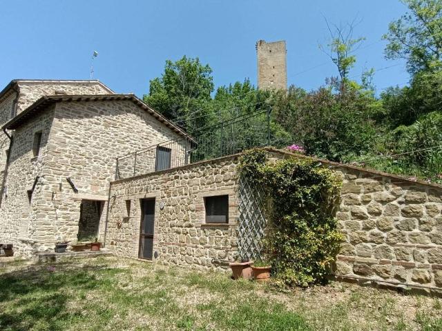 Rustico in vendita a Marche, Macerata