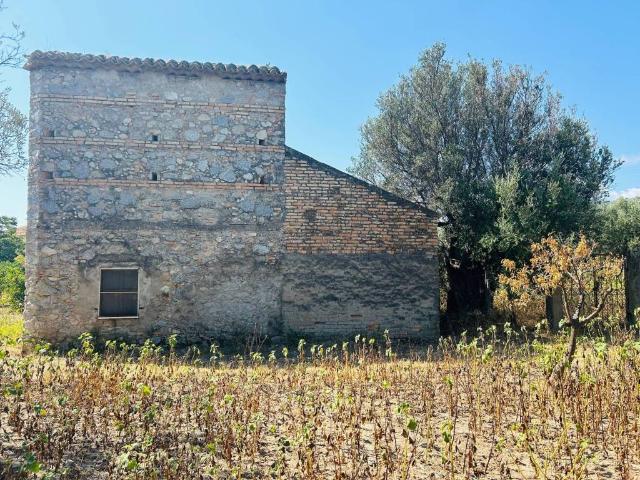Rustico in vendita a Calabria, Catanzaro