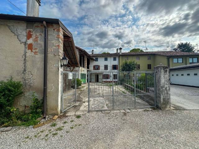 Rustico in vendita a San Vito Al Torre, Friuli-Venezia Giulia
