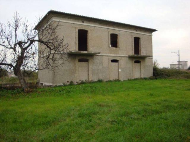 Rustico in vendita a San Vito Chietino, Abruzzo