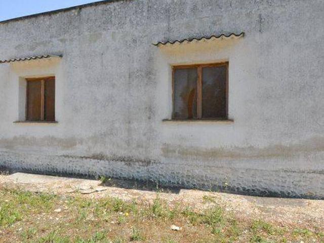 Rustico in vendita a Rione Giovanni XXIII, San Vito dei Normanni