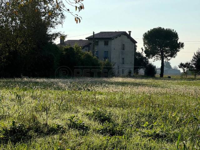 Rustico in vendita a Sandrigo, Veneto