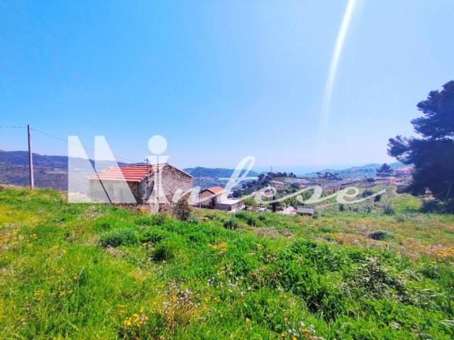 Rustico in vendita a Baiardo, Liguria