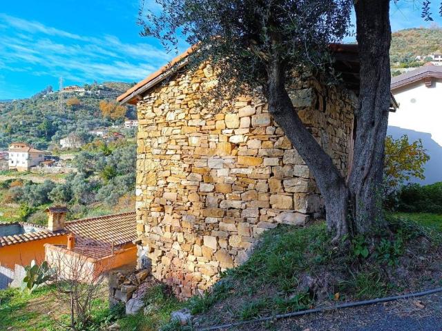 Rustico in vendita a Suseneo, San Remo