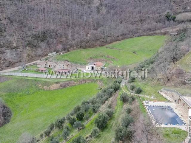 Rustico in vendita a La Montagna, Sansepolcro
