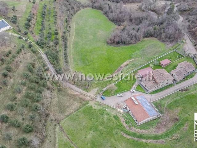 Rustico in vendita a La Montagna, Sansepolcro