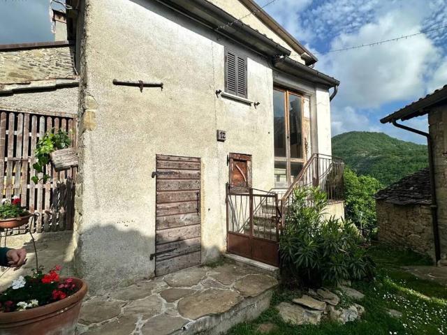 Rustico in vendita a La Montagna, Sansepolcro