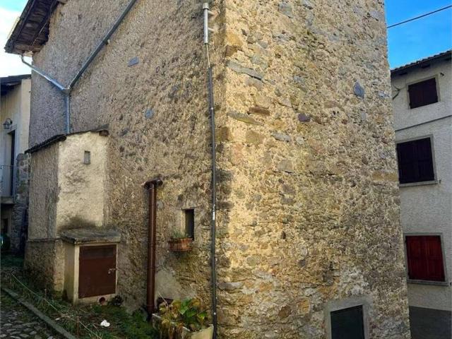 Rustico in vendita a Comunità Montana della Valle Brembana, Santa Brigida