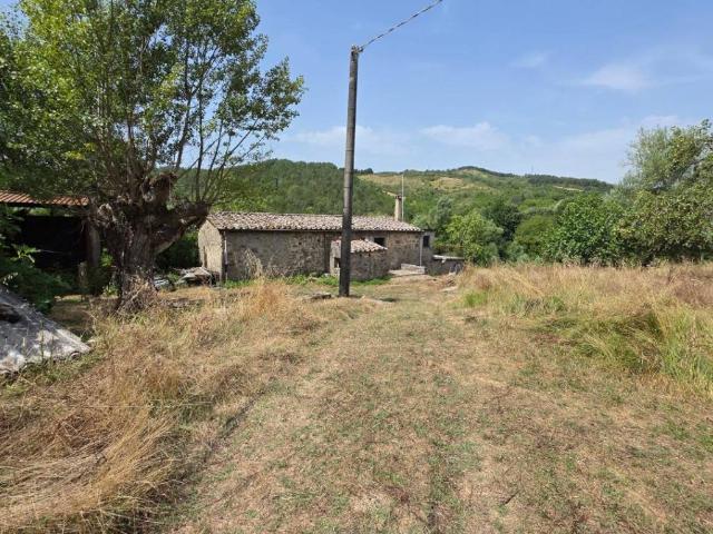Rustico in vendita a Marroneto, Santa Fiora