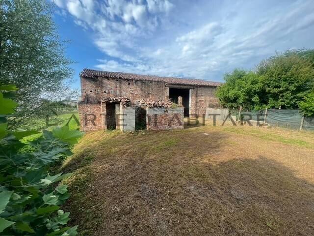 Rustico in vendita a Santa Giustina In Colle, Veneto