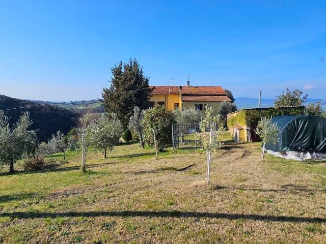 Rustico in vendita a Santa Luce, Toscana