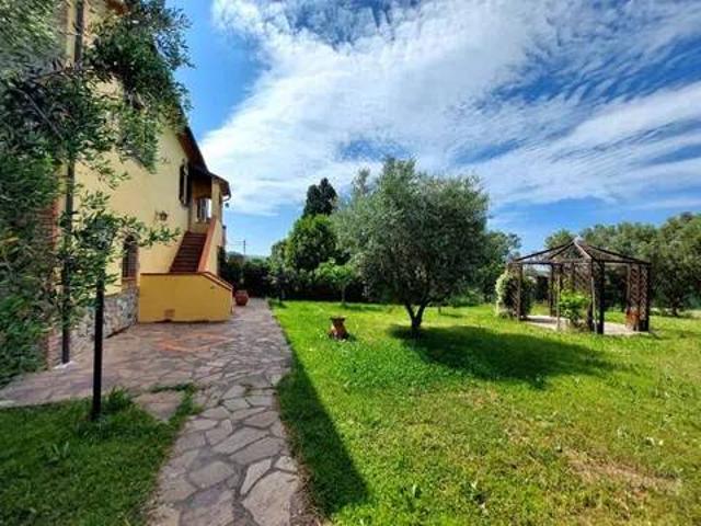 Rustico in vendita a Santa Luce, Toscana