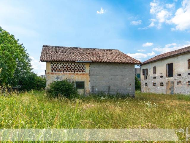 Rustico in vendita a Santa Lucia Di Piave, Veneto