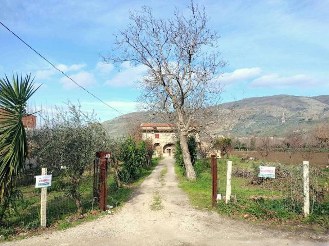 Rustico in vendita a Santa Maria A Vico, Campania