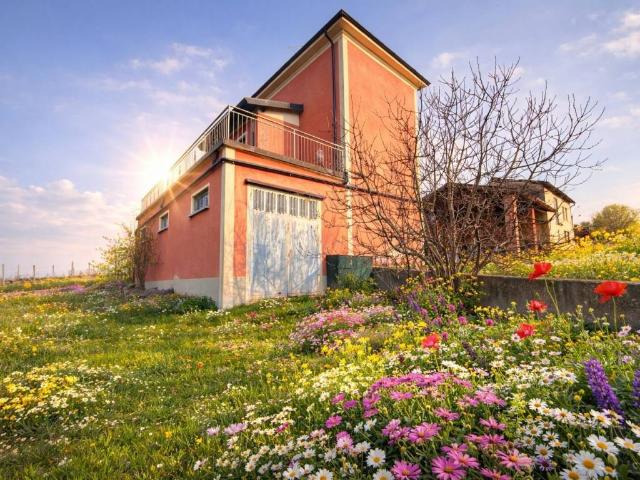 Rustico in vendita a Santa Maria Della Versa, Lombardia