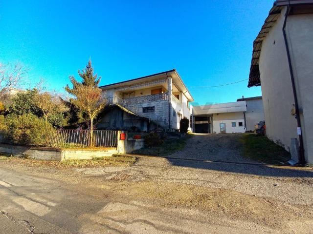 Rustico in vendita a Santa Maria Della Versa, Lombardia