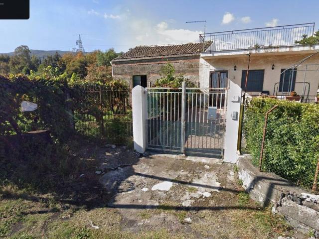 Rustico in vendita a Zafferana Etnea, Sicilia