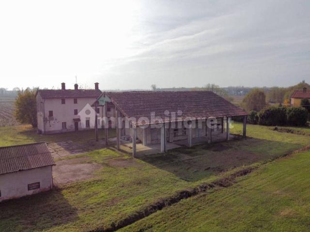 Rustico in vendita a Sant'alessio Con Vialone, Lombardia