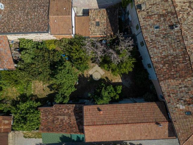 Rustico in vendita a Domegliara, Sant'ambrogio Di