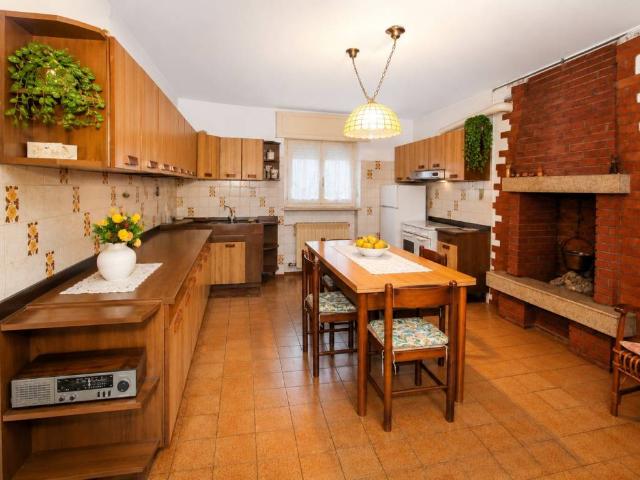 Rustico in vendita a Domegliara, Sant'ambrogio Di