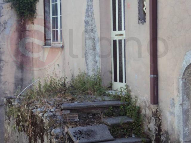 Rustico in vendita a Sant'ambrogio Sul, Lazio