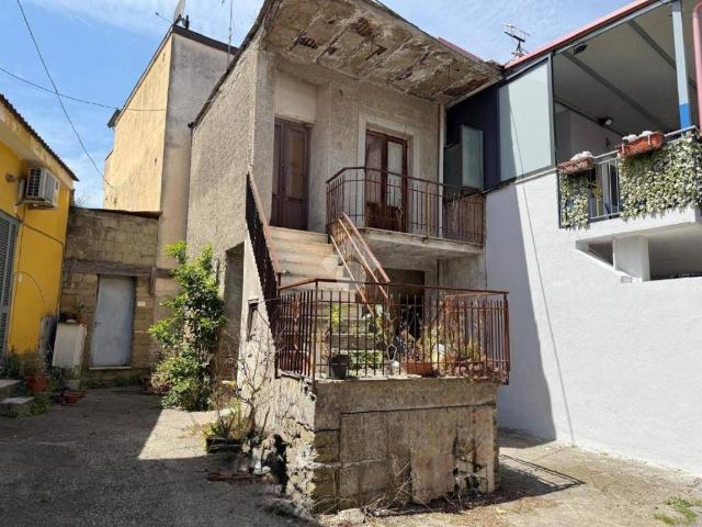 Rustico in vendita a Sant'anastasia, Campania