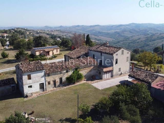 Rustico in vendita a Marche, Macerata